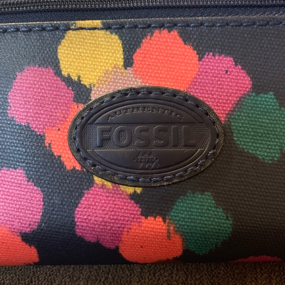 Fossil / Multicolor Polka Dot Zip Around Wallet - Picture 7 of 8